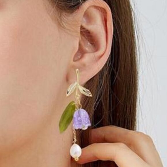 Simple Elegant Earrings – Minimalist Gold Dangle Earrings - Picture 1 of 5